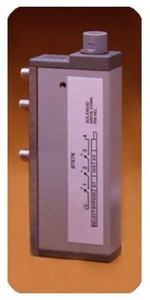 Coaxial switch, single pole, 4 throw..