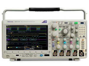 Tektronix MDO3104